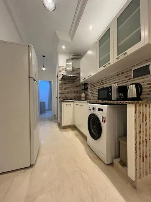 Lägenhet Charmant Appartement A Tunis !